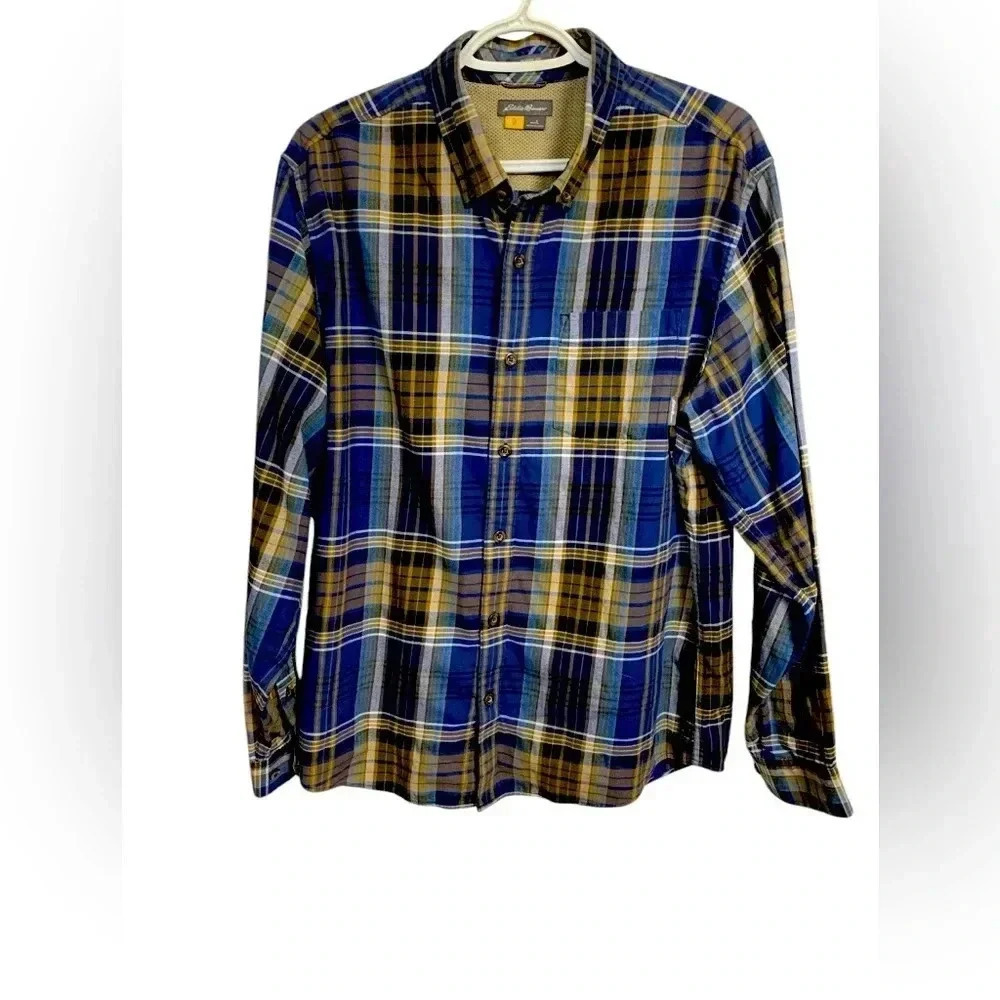 Eddie Bauer classic fit men’s button-down, long sleeve, casual shirt, size large